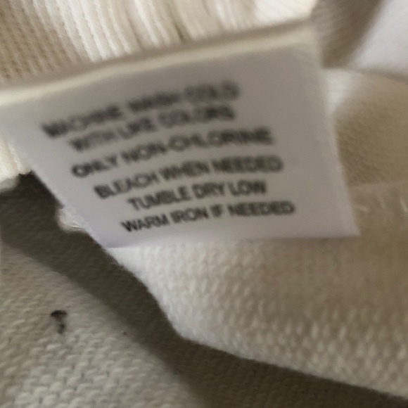 White Zip-Up Hoodie with Pockets short sleeve - Picture 10 of 10